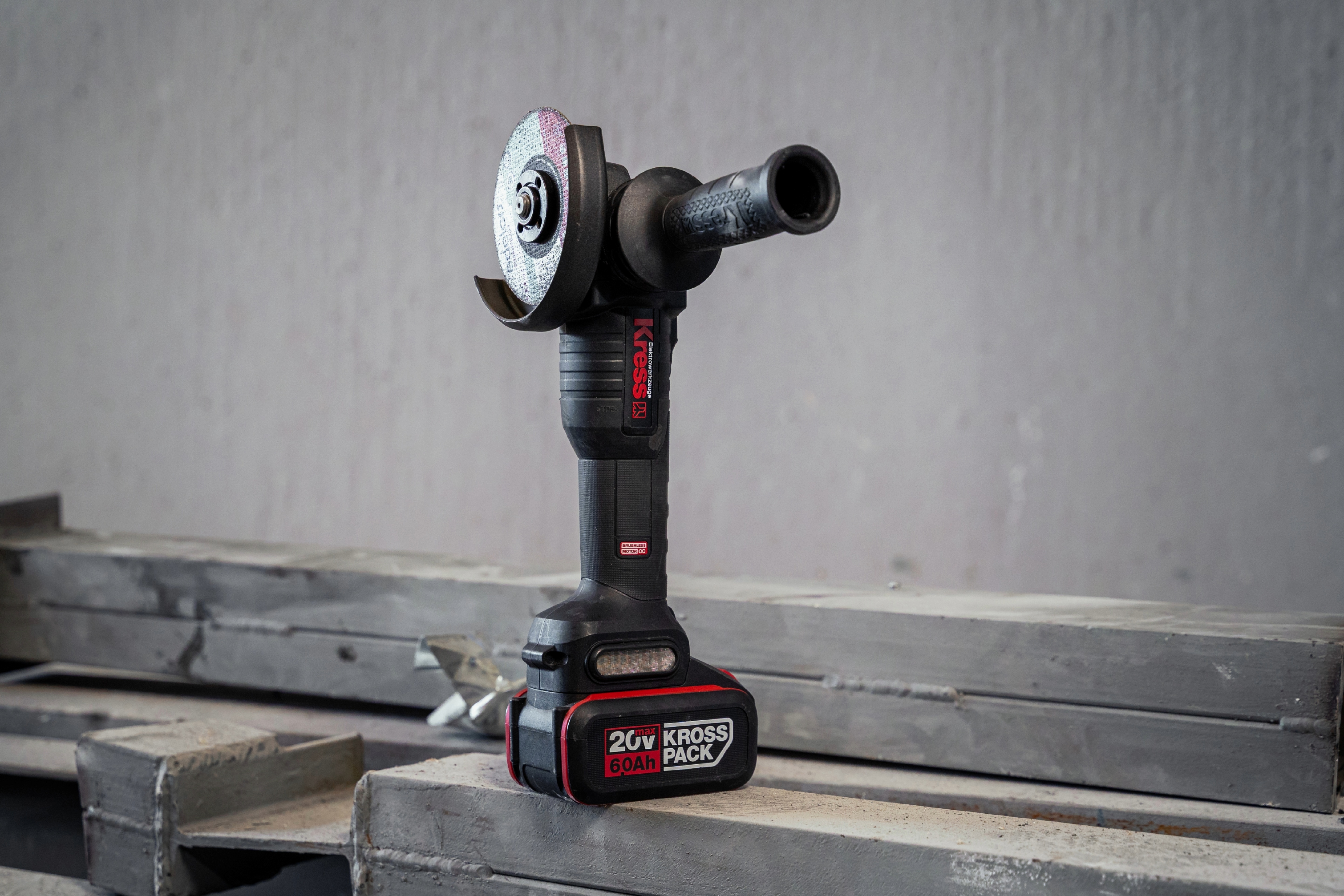 Mini amoladora Brushless 20V 125mm 2bat 4Ah